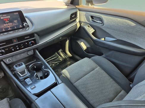 Used 2021 Nissan Rogue S FWD image 15