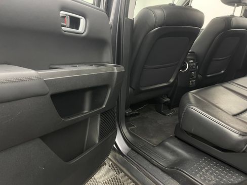 Used 2015 Honda Pilot Touring image 44