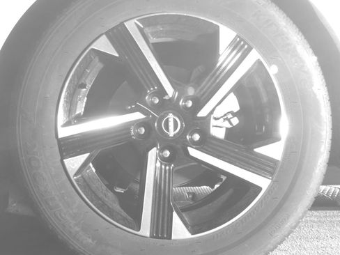 Used 2025 Nissan Sentra SV FWD image 14