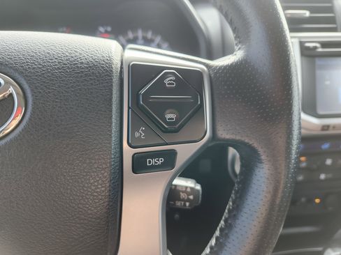 Used 2018 Toyota 4Runner Limited image 34