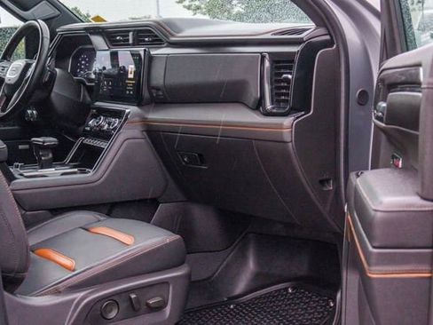 Certified 2024 GMC Sierra 1500 AT4 w/ Technology Package AWD/4WD image 20