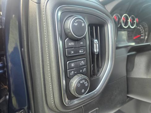 Used 2019 Chevrolet Silverado 1500 RST w/ True North Edition AWD/4WD image 12