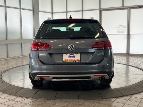 Used 2017 Volkswagen Golf SE AWD/4WD image 6