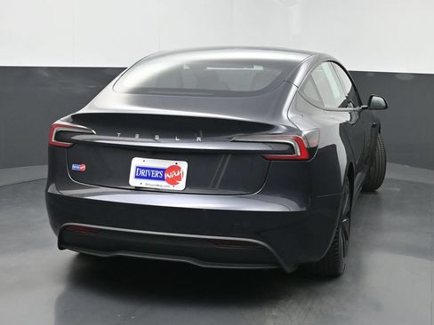 Used 2024 Tesla Model 3 Standard Range RWD image 40