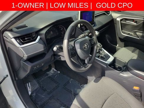 Used 2025 Toyota RAV4 XLE FWD image 19