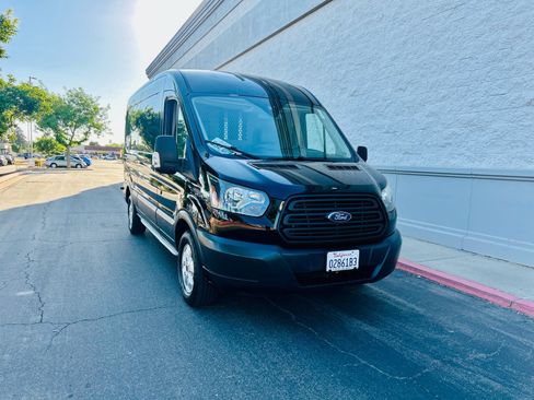 Used 2017 Ford Transit 250 148 Medium Roof RWD image 3