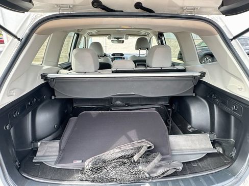 Used 2019 Subaru Forester Premium w/ All-Weather Package AWD/4WD image 31