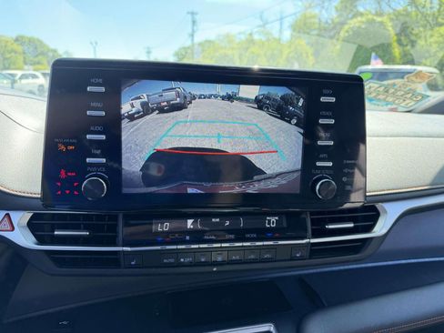 Used 2023 Toyota Sienna XSE w/ XSE Plus Package AWD/4WD image 36