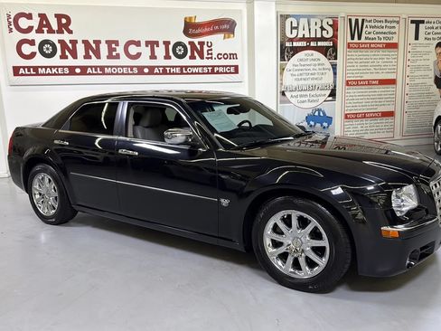 Used 2007 Chrysler 300 C RWD image 4