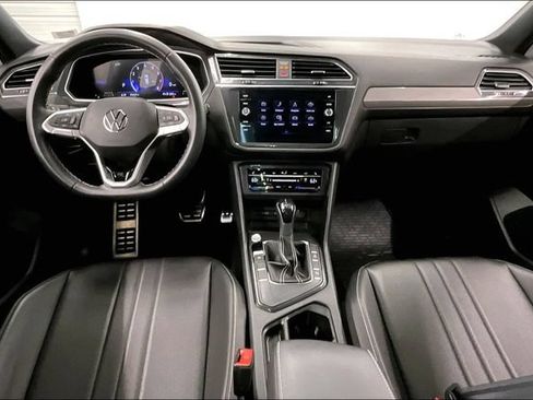 Used 2023 Volkswagen Tiguan SE R-Line FWD image 18