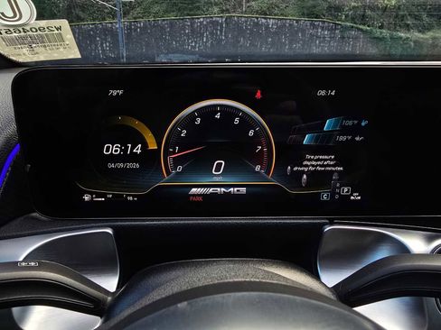 Used 2023 Mercedes-Benz GLB 35 AMG 4MATIC image 28