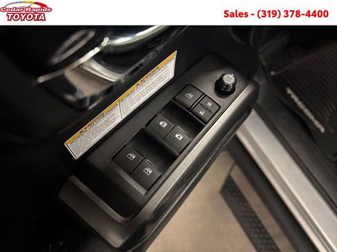 Certified 2020 Toyota Tacoma TRD Off-Road image 12