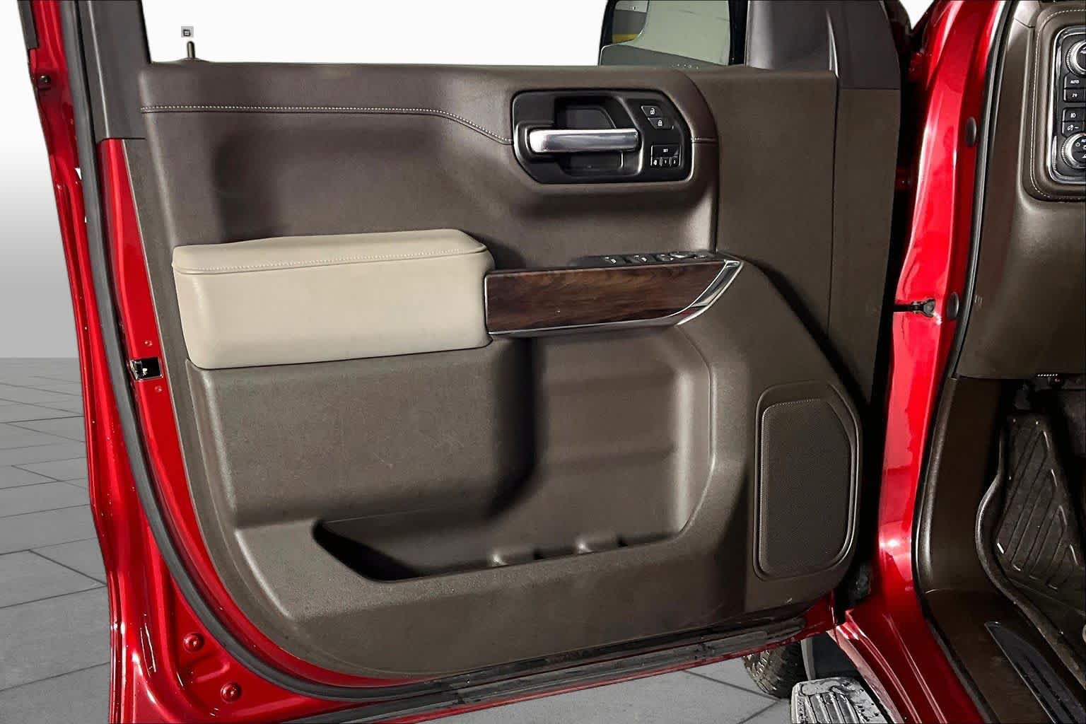 Used 2021 GMC Sierra 1500 SLT AWD/4WD image 19