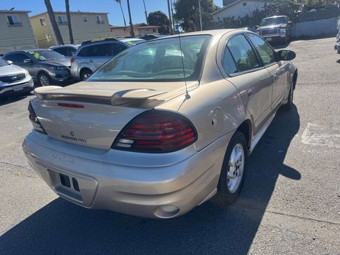 Used 2004 Pontiac Grand Am SE image 5