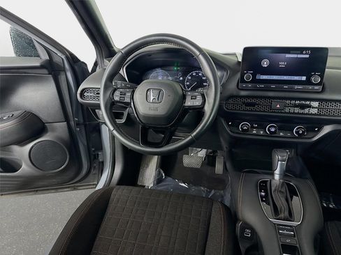 Used 2023 Honda HR-V Sport image 23