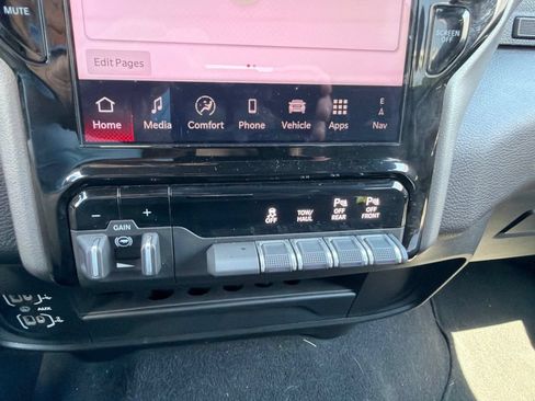 Used 2026 RAM 2500 Big Horn AWD/4WD image 26