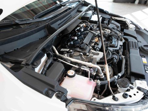 Used 2022 Toyota Corolla SE w/ SE Premium Package image 31