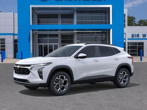 New 2026 Chevrolet Trax LT image 2