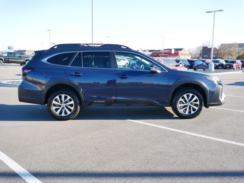 Certified 2025 Subaru Outback Premium image 41