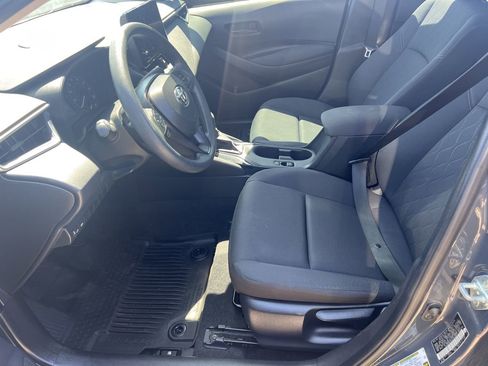 Used 2024 Toyota Corolla LE w/ LE Convenience Package FWD image 8