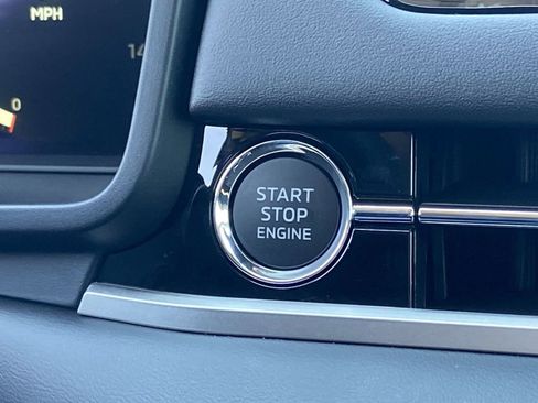 New 2026 Mitsubishi Outlander SE FWD image 13