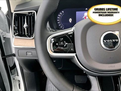 New 2026 Volvo XC90 B5 Core image 15