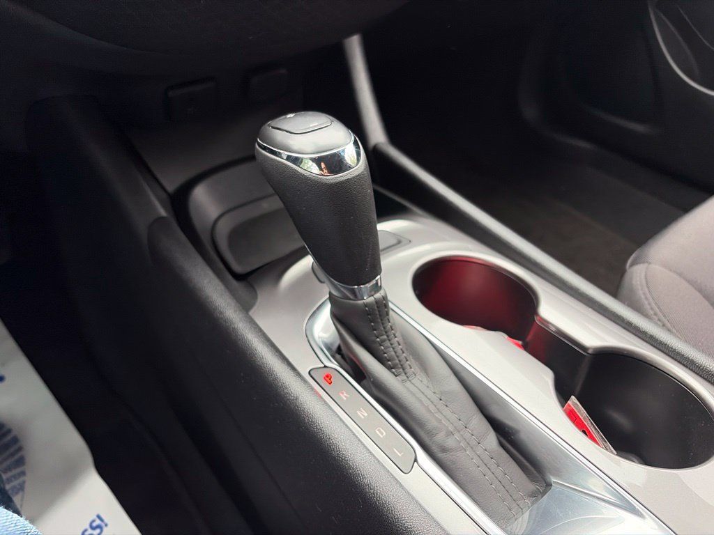 Used 2017 Chevrolet Malibu LS FWD image 11
