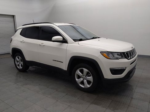 Used 2018 Jeep Compass Latitude w/ Popular Equipment Group AWD/4WD image 11