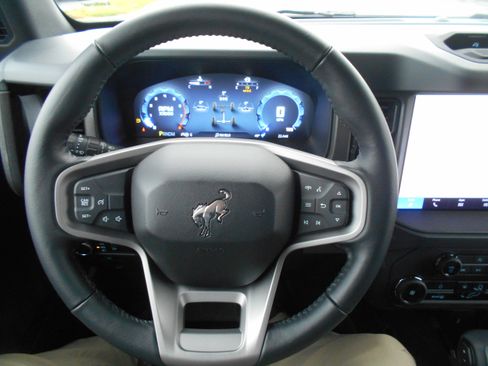 New 2025 Ford Bronco Badlands w/ Sasquatch Package image 35