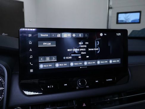 Used 2025 Mitsubishi Outlander SE AWD/4WD image 26