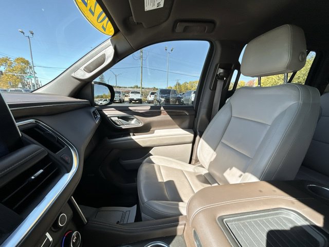 Used 2022 Chevrolet Tahoe Z71 w/ Luxury Package AWD/4WD image 52