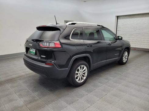 Used 2019 Jeep Cherokee Latitude w/ Popular Appearance Group image 9