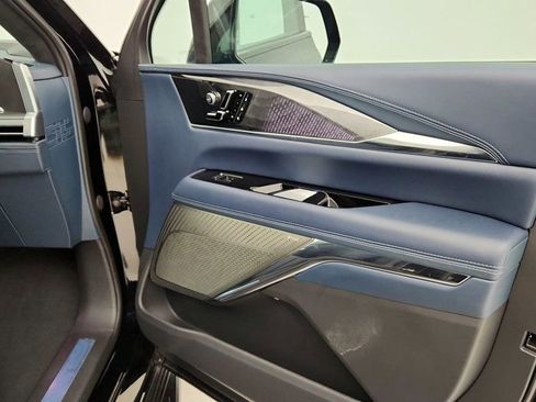 Used 2025 Cadillac Escalade IQ Luxury 2 image 33