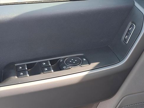 Used 2024 Ford F250 XLT image 18