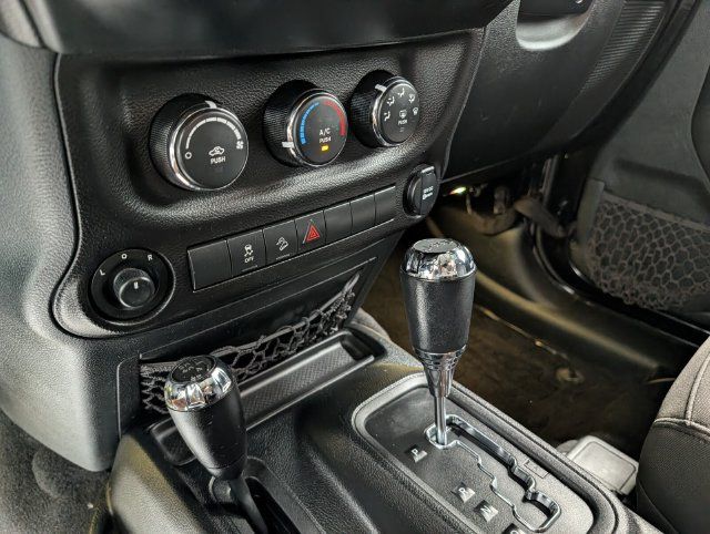 Used 2017 Jeep Wrangler Sport AWD/4WD image 21
