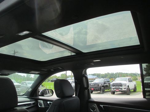 New 2026 Buick Enclave Avenir w/ Super Cruise Package image 18