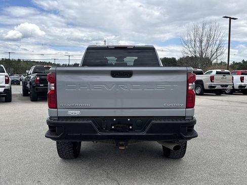 Used 2024 Chevrolet Silverado 2500 Custom w/ Custom Convenience Package AWD/4WD image 12