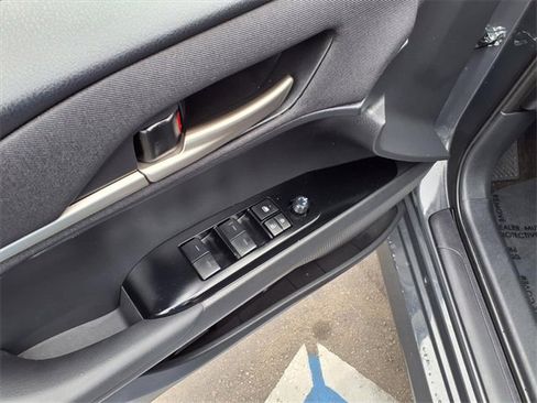 Used 2025 Toyota Camry LE image 12
