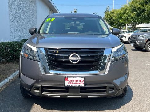 Certified 2025 Nissan Pathfinder SV AWD/4WD image 3