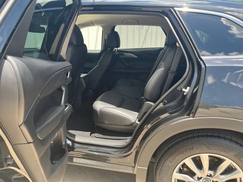 Used 2018 MAZDA CX-9 Touring AWD/4WD image 12