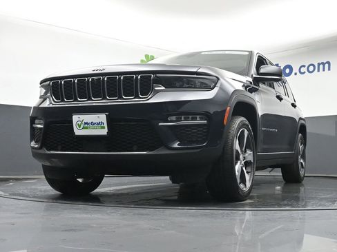 Used 2023 Jeep Grand Cherokee 4WD 4xe w/ Luxury Tech Group II image 6