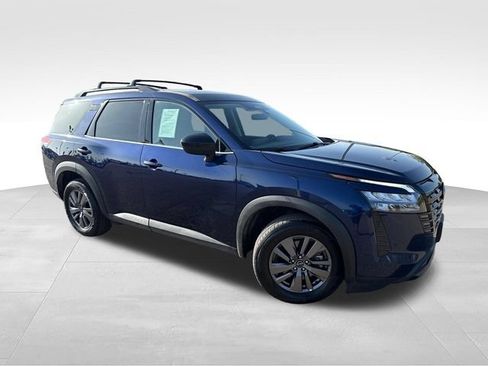 Certified 2026 Nissan Pathfinder SV AWD/4WD image 1