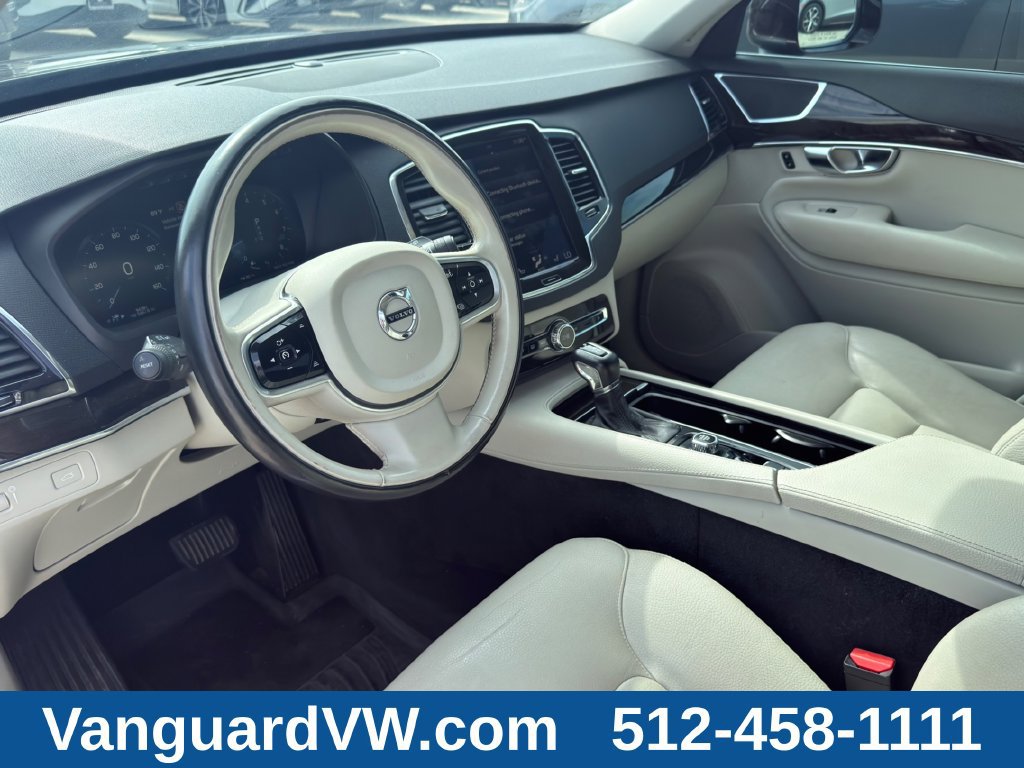 Used 2018 Volvo XC90 T6 Momentum w/ Convenience Package AWD/4WD image 11