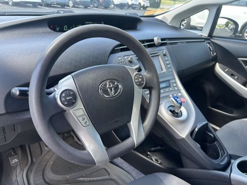 Used 2013 Toyota Prius Two FWD image 14