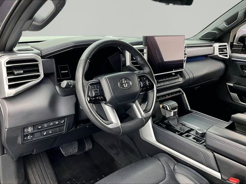 Used 2024 Toyota Tundra Platinum AWD/4WD image 14