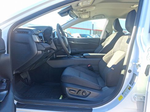 Certified 2025 Toyota Camry image 13