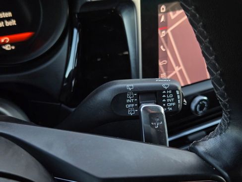 Used 2024 Porsche Macan image 24