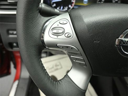 Used 2017 Nissan Murano Platinum w/ Platinum Technology Package image 13