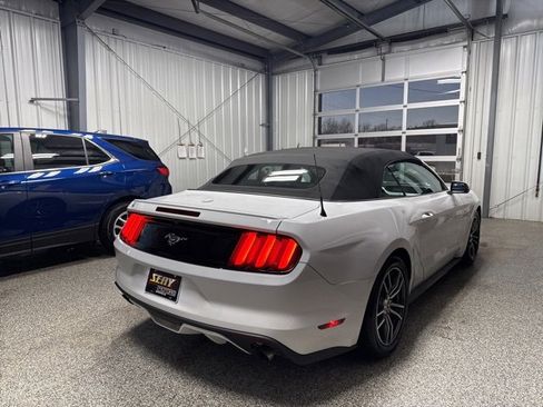Used 2017 Ford Mustang Premium image 18