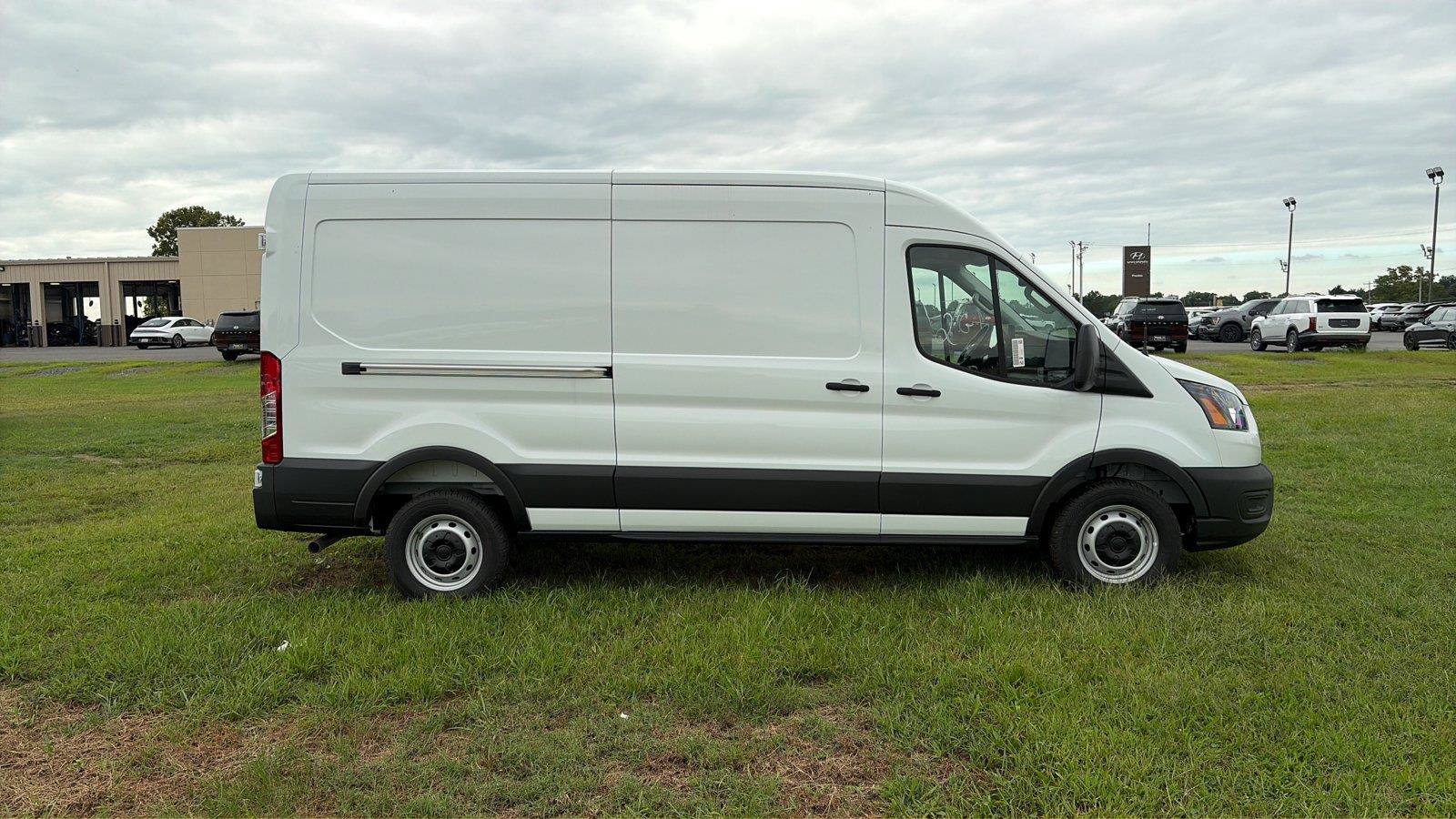 New 2026 Ford Transit 250 148 Medium Roof RWD image 6